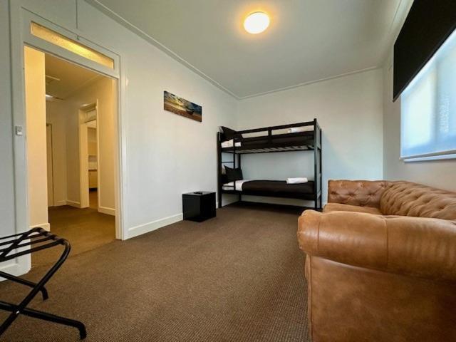 The Lakes Hotel Entrance Luaran gambar