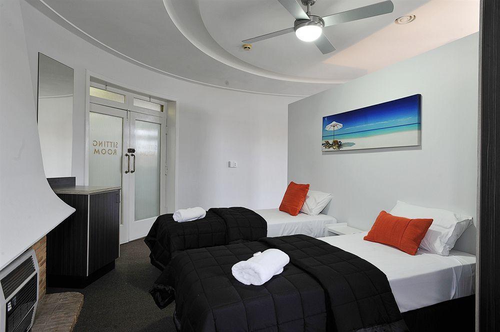 The Lakes Hotel Entrance Luaran gambar