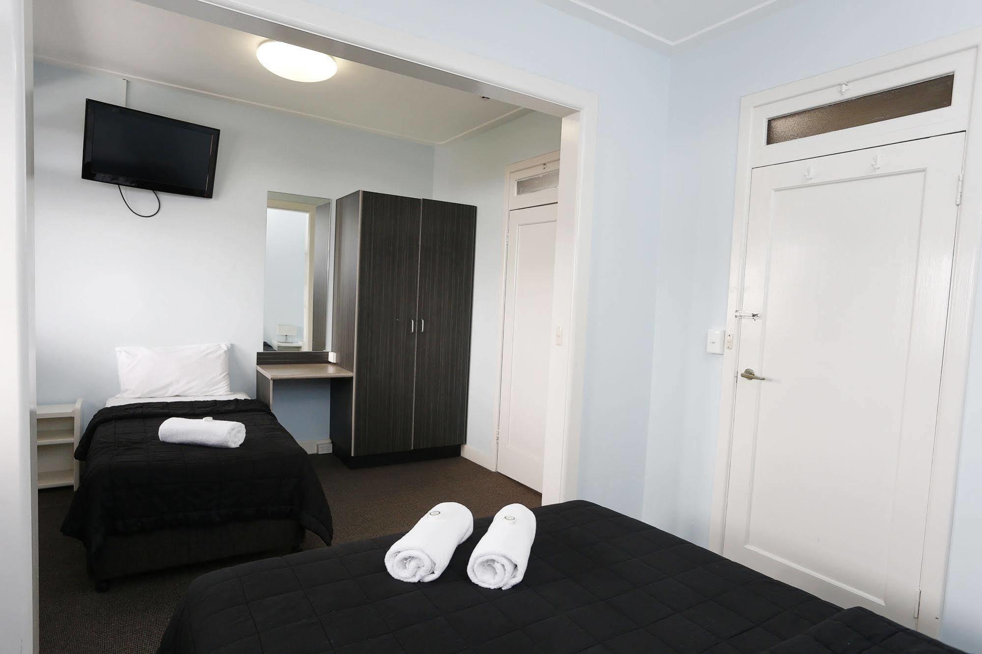 The Lakes Hotel Entrance Luaran gambar
